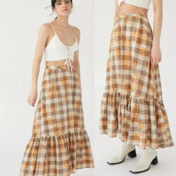 SOLD! Urban Outfitters Plaid Floral Ruffled Prairie Maxi Skirt S Western - Picture 2 of 8
